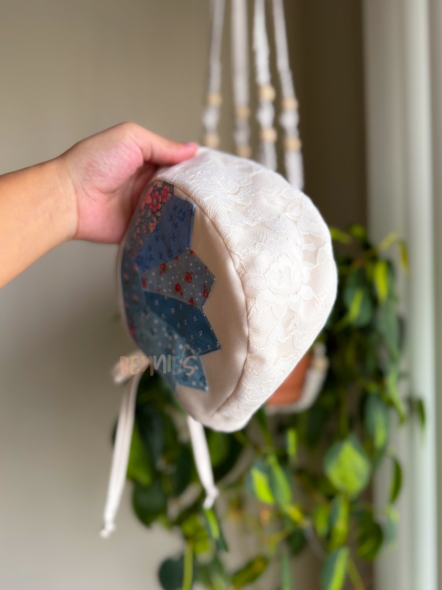 Blue Dresden Plate Bonnet - Large